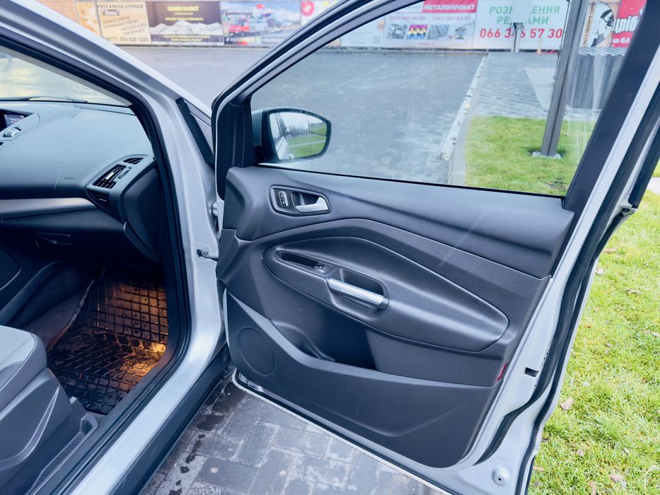 продам Ford Escape 2.0 ecoboost, AWD, автомат