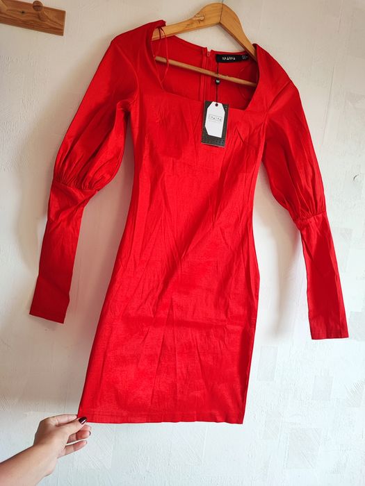 Nowa elegancka wizytowa sukienka czerwona na święta sesje XS