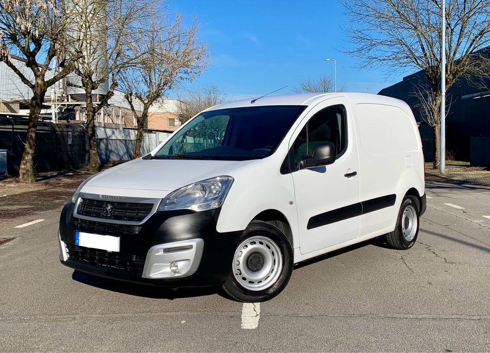 Peugeot Partner 1.6 Hdi 100cv AC/3Lugs./Garantia