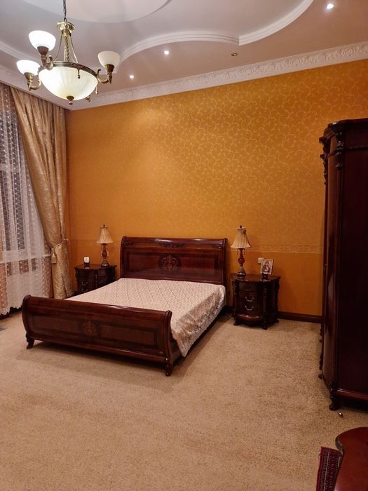 Печерськ, Тимірязівська, Звіринецька, Л. Чайкіної,  Ботанічний сад