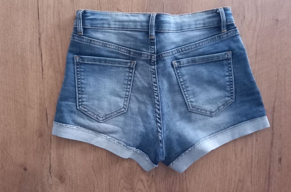 Szorty, spodenki jeansowe