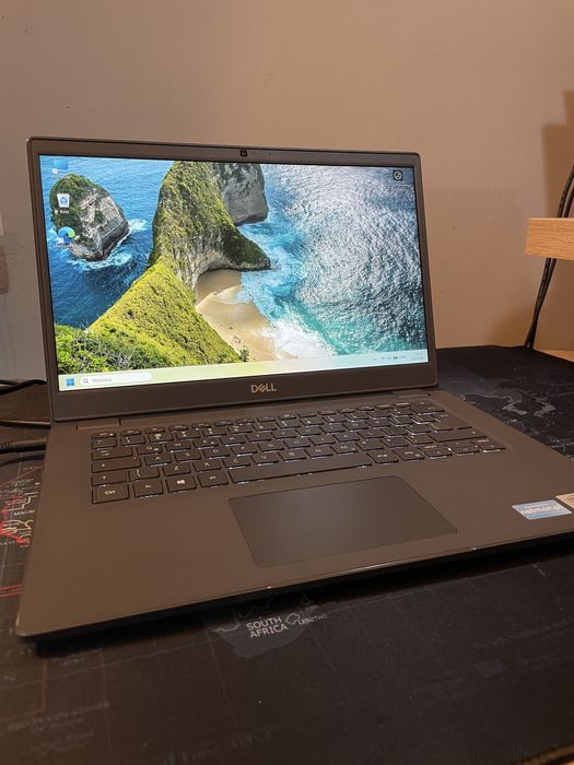 Dell Latitude 3410 I5-10310U 16gb ram 512 ssd