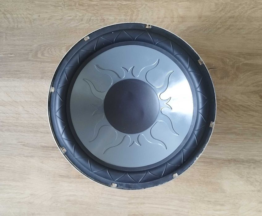 Audiobahn aw120t subwoofer tuba niskotonowy głośnik basowy bas rms wat