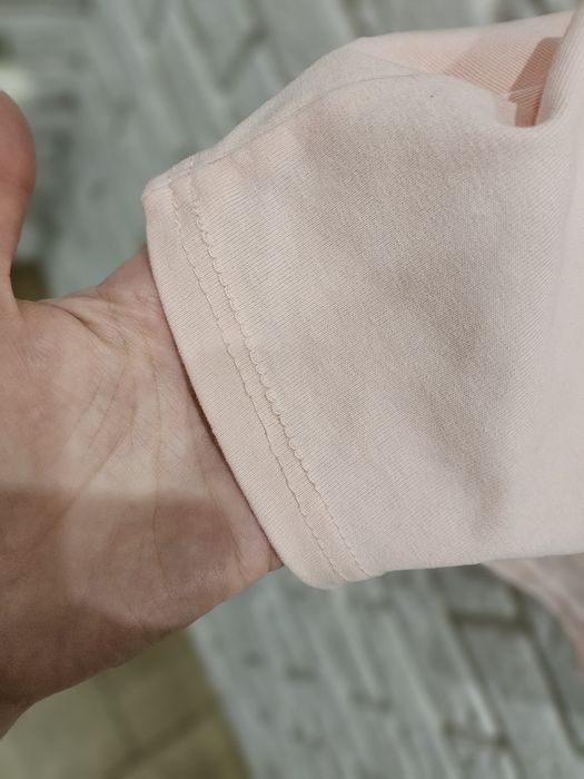 Piękna bluzka r. M różowa z koronką krótki rękaw