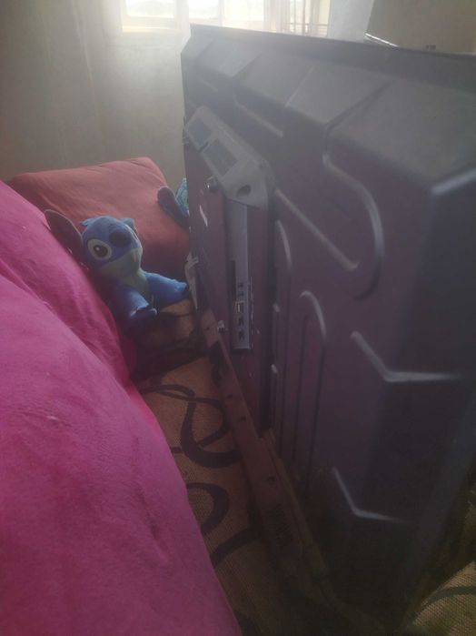 TV kunft 43 polegad Negociável