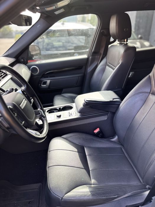 Land Rover Discovery SE 2019 3L AWD