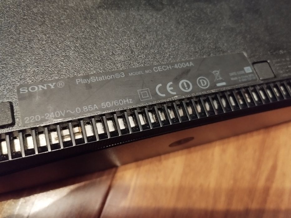 Play Station 3 slim