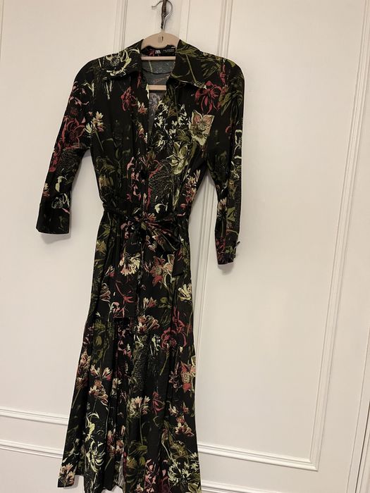 Vestidos Mango e Zara