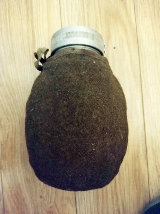 Manierka z pokrowcem