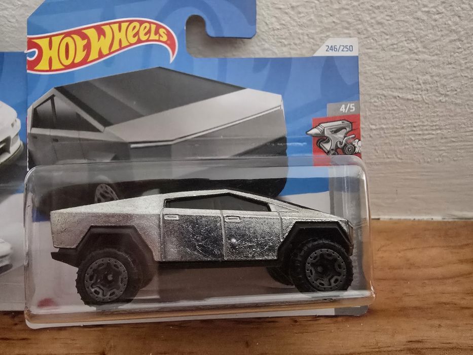 Hot Wheels - Ler Descrição