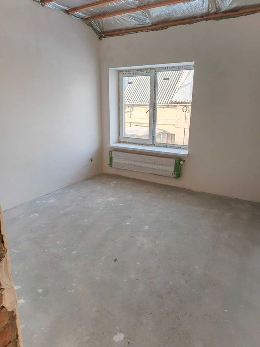 Продається таунхаус з терасою на Старому Місті 2154