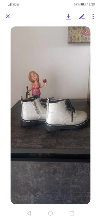 Дітячі черевички. Торг.