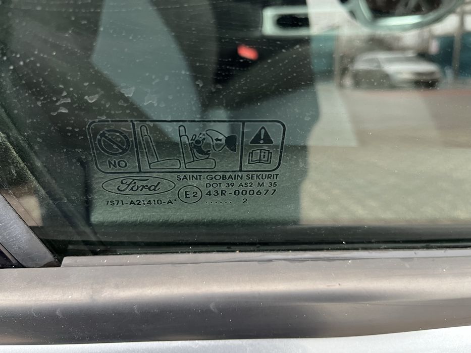 Ford Mondeo 2012 1.6 бензин