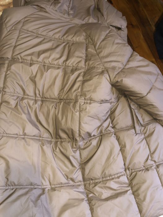 Жіноча зимова куртка