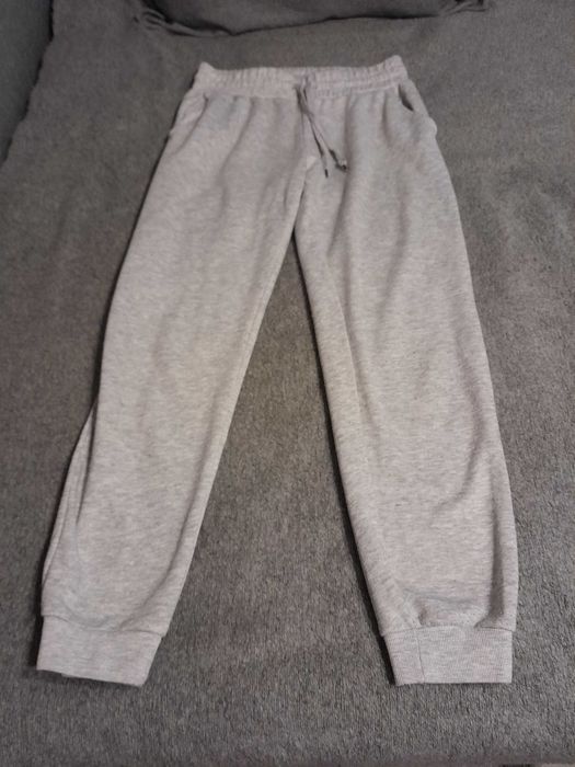 Spodnie dresowe damskie