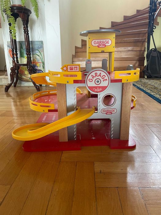 Vilac Drewniany garaż / Parking wielopoziomowy dla dzieci