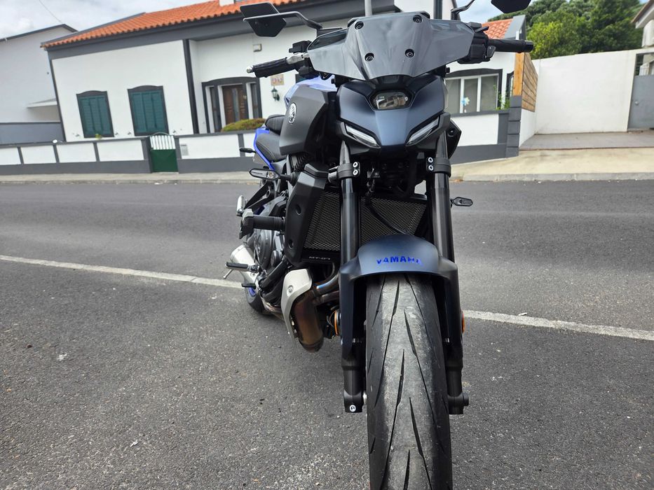 Yamaha MT-07 Y-AMT 2025 Como Nova - 79km - Garantia ate 2028 e mais de 1500 Euros em Extras