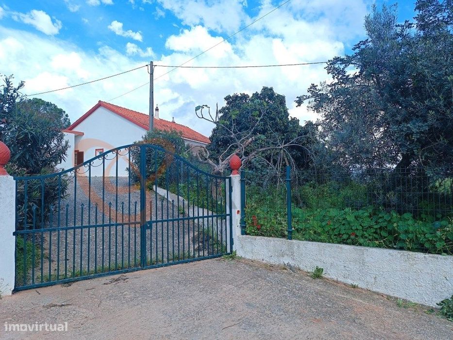 Moradia V3 com barragem para venda em Alte