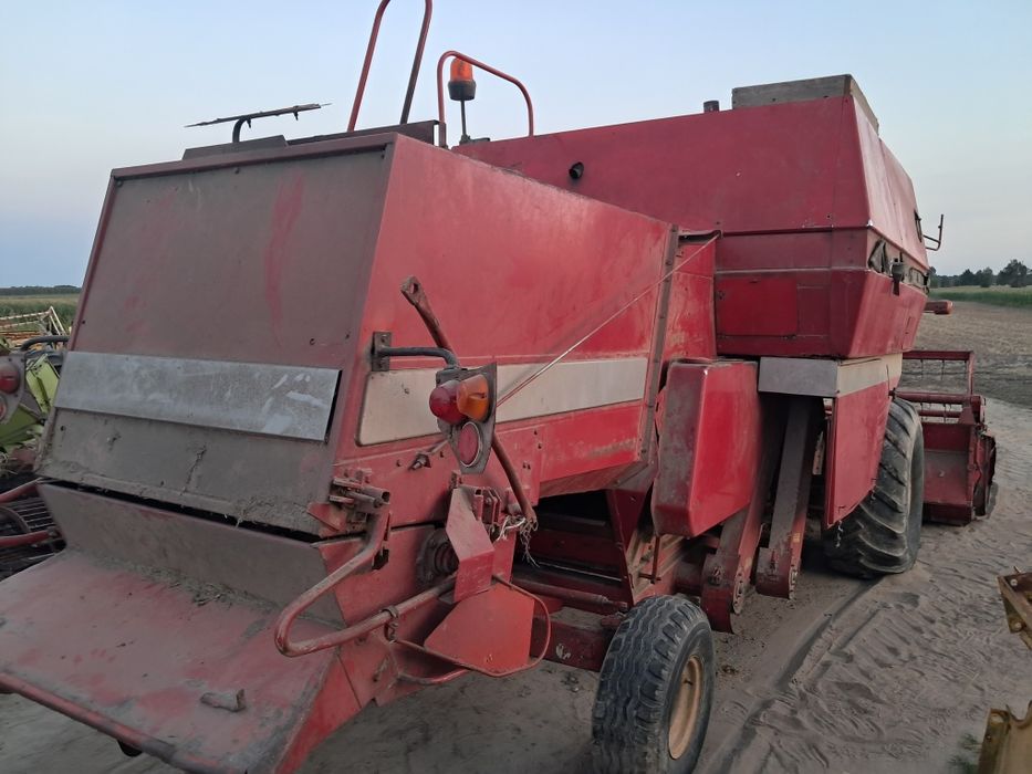 Kombajn na części Massey Ferguson 307 silnik sieczkarnia koło pasowe