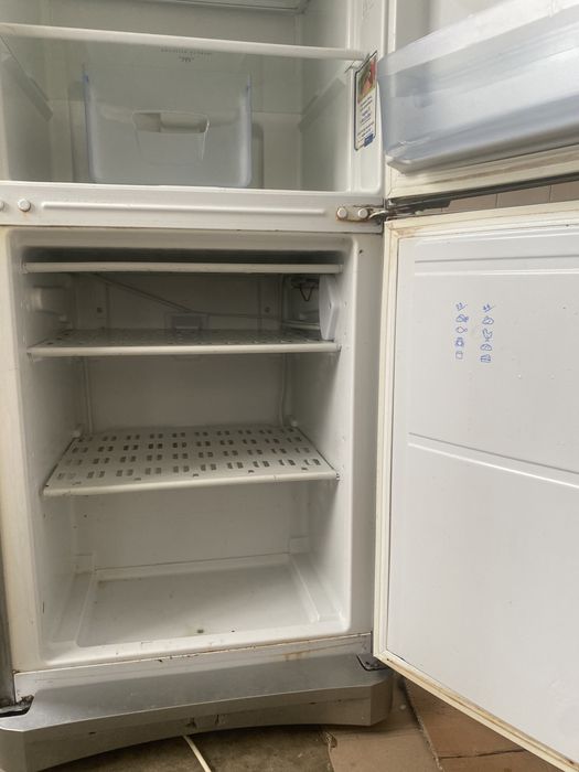 Ходильник Indesit