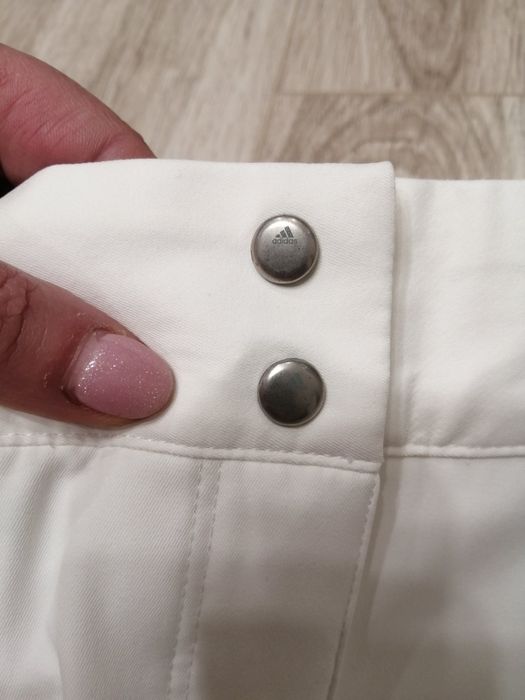 Жіночі шорти Adidas розмір S