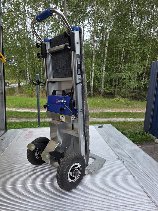 Przeprowadzki, usługi transportowe, podłączanie AGD, przewóz osób