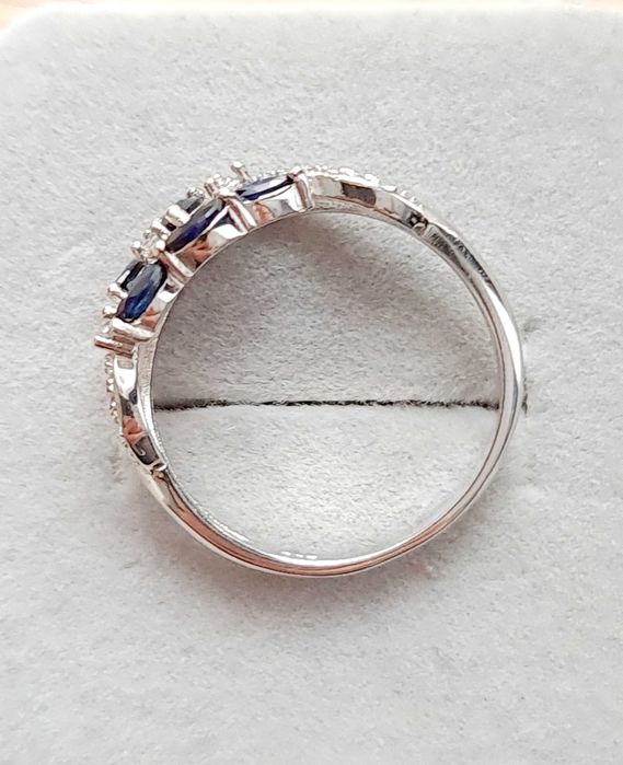 Pierscionek srebrny 925 Szafiry i Cyrkonie r17