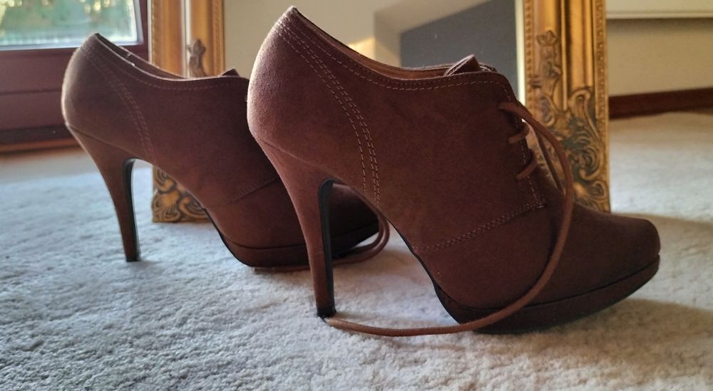 Botki obcas brąz szpilka wiązane ekozamsz r. 37 Graceland