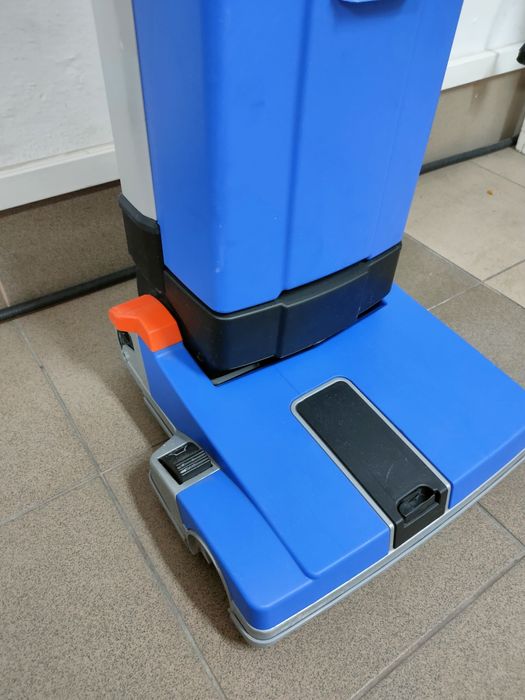 Automat czyszczenie podłóg mycie szorowanie Nilfisk Scrubtec