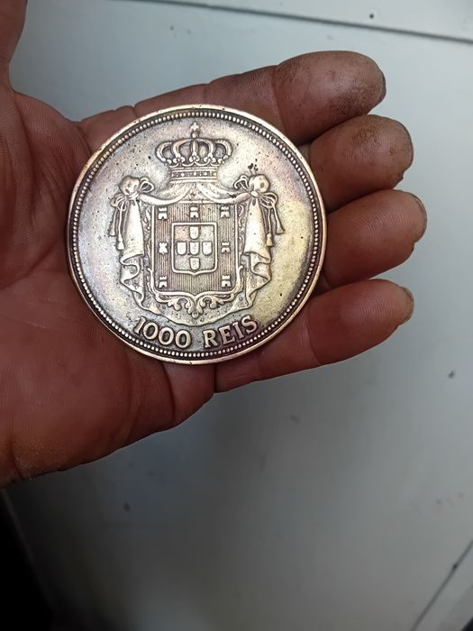 Moedas antigas e medalhas