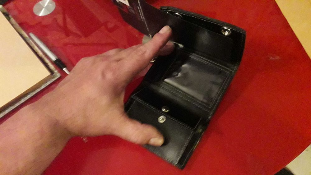 Carteira em pele sintética com corrente Rolling Stones Nova