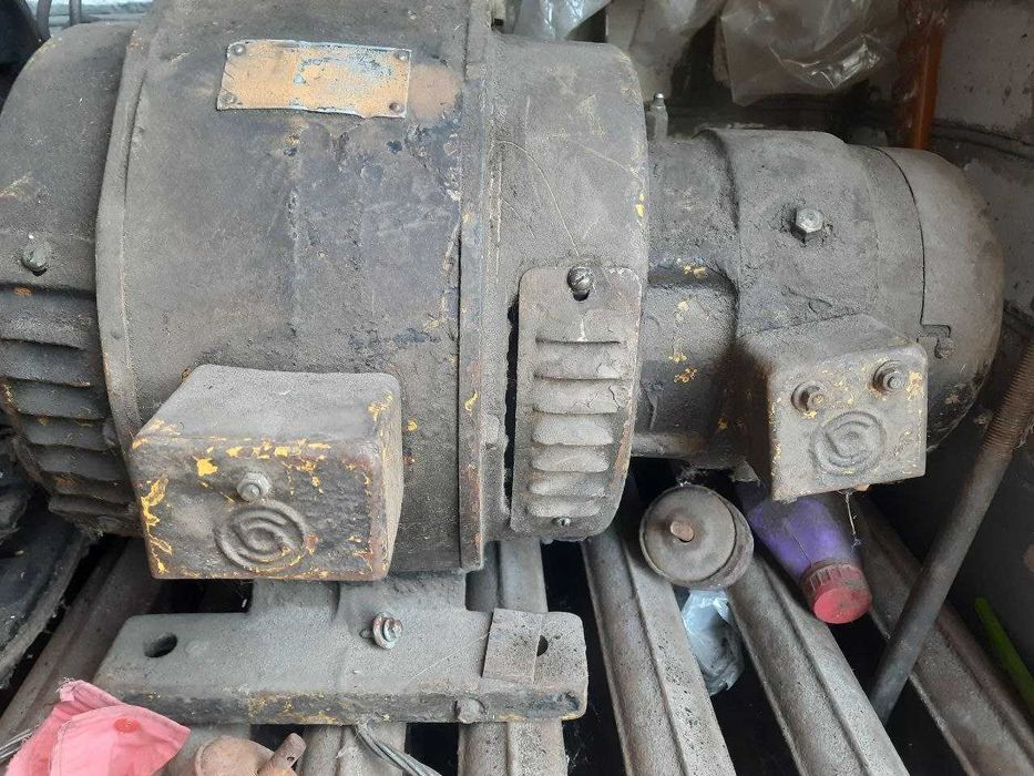 Генератор синхронный 4,5 кВА (3,6 кВт) трехфазный БМЗ-4,5.