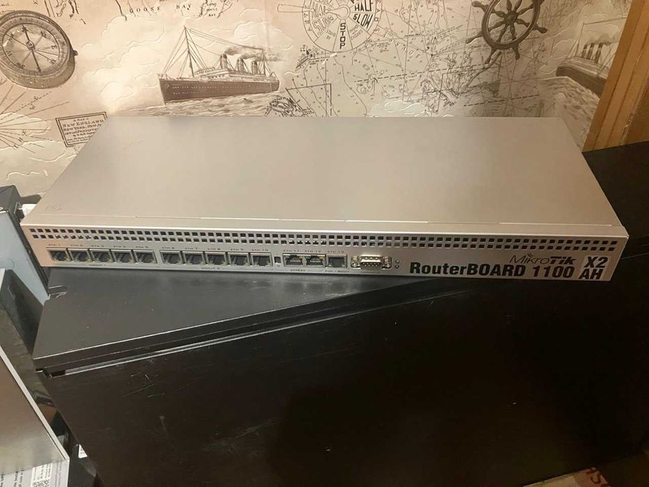 Маршрутизатор MikroTik RB1100AHx4 / AHx2