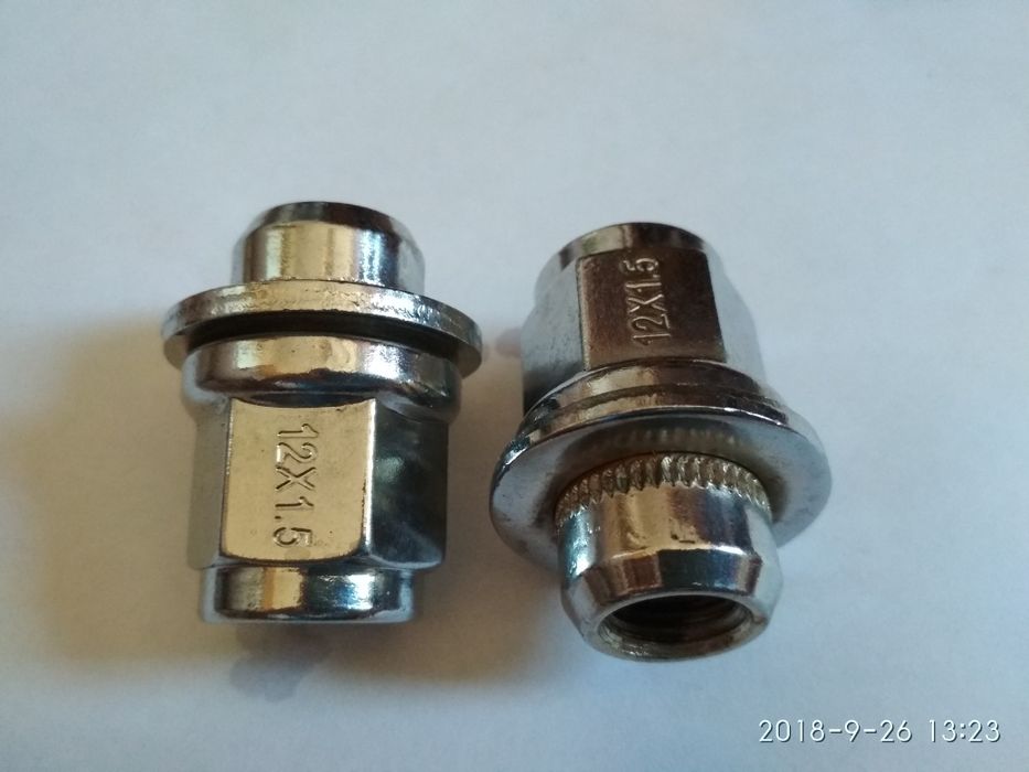 Свечи NGK LZKR6B 10E+гайки Кіа Rіо