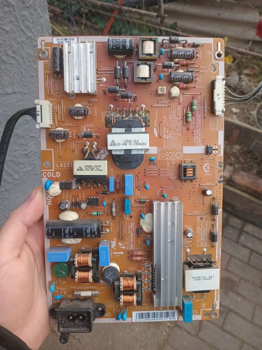 Телевізор Samsung UE-39F5500