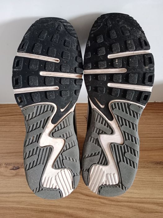 Nike Air Max Excee buty sportowe roz 44