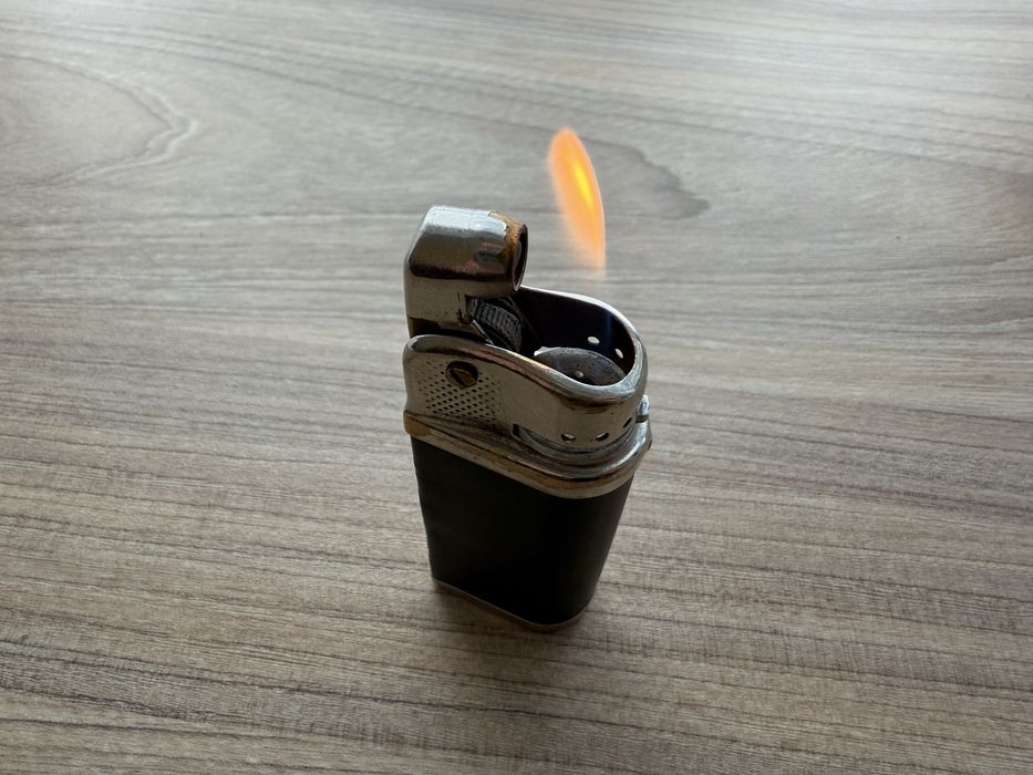Зажигалка СССР Огонек Сумы: 350 грн. - Коллекционирование Житомир