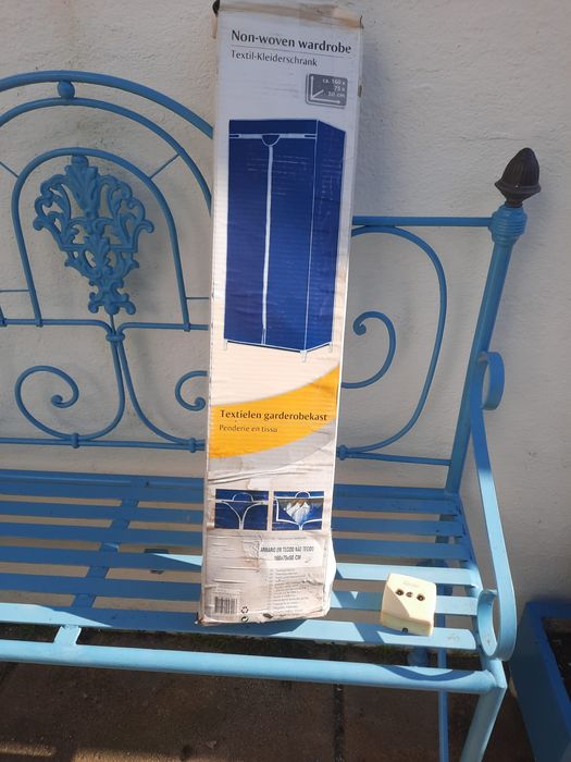 Armário roupeiro em tecido