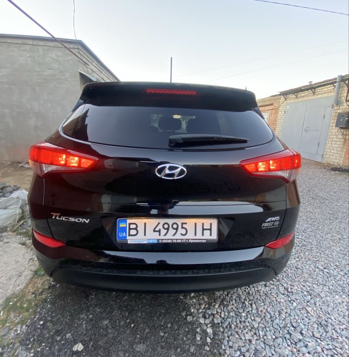 Hyundai Tucson Limited 2.0 2016 автомобіль