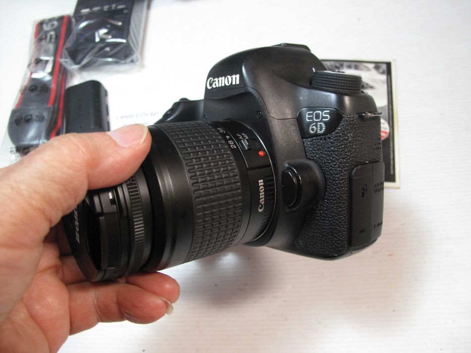Canon 6D em excelente condição, com ou sem lente- Ver descrição e Fotos