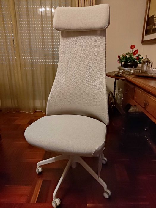 Cadeira IKEA JÄRVFJÄLLET sem braços bege