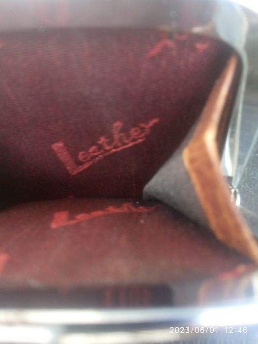 Кожаный кошелек CHANEL