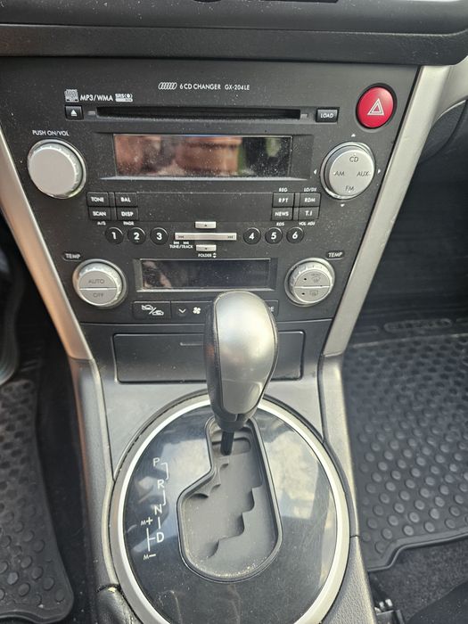 Subaru outback. 3.0 gaz