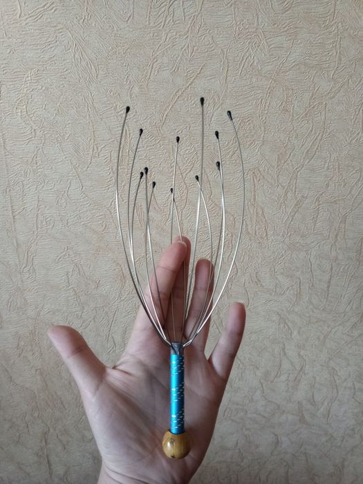 Масажер для голови 50 грн