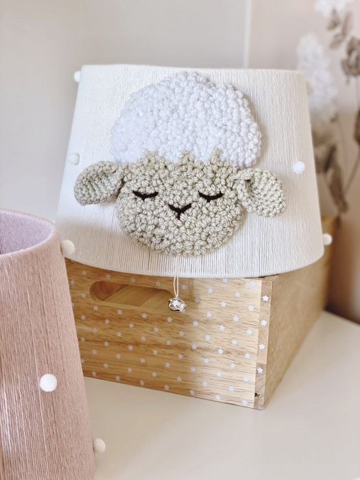 Klosz abażur do lampki nocnej dla dziecka śpiąca owieczka handmade