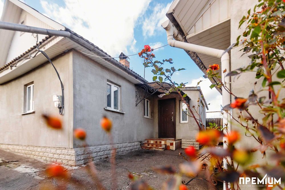 Продаж будинок Дубно