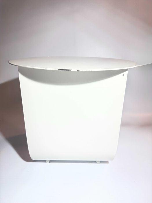 Bloomingville CHER designerski stolik metalowy