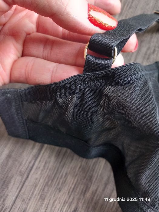 Stanik piękne koronkowe cętki 80E limited