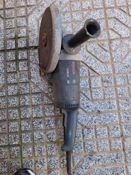 Rebarbadora Bosch GWS 20 230