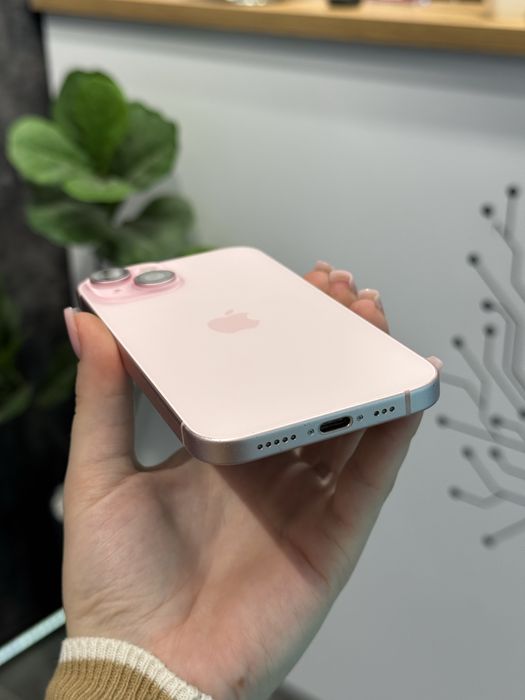Гарантія • iPhone 15 • Rose • 128Gb • 90%Акб • Оплата частинами